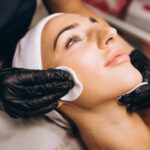 Face EMS – elektrostymulacja twarzy Łódź dla promiennej skóry. Poznaj nowoczesny trend anti-aging